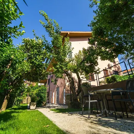 Sara 7, 8, 9 Apartment